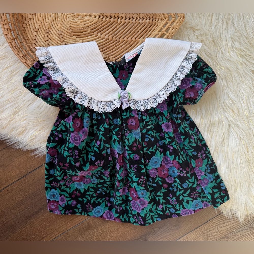 Small Steps Vintage 90’s Black Floral Velvet Smock Dress Size 18 Months